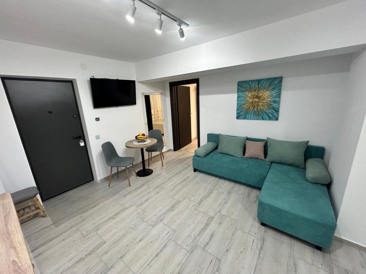 1 Mai - Luxury Park Apartments - Self Check-In - Private Parking - 2 Craiova Exterior photo