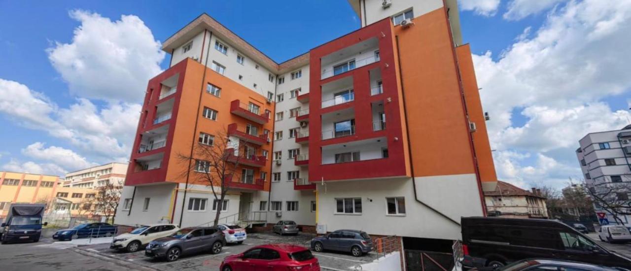 1 Mai - Luxury Park Apartments - Self Check-In - Private Parking - 2 Craiova Exterior photo